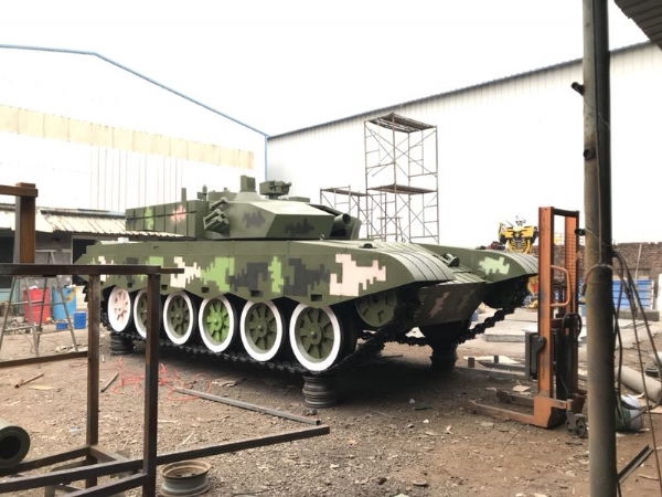 坦克1:1模型